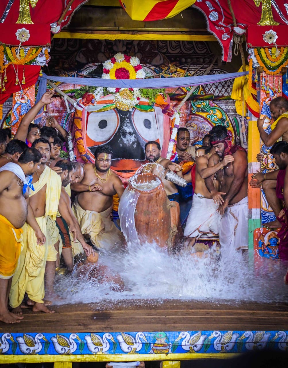 ଆଜି ଦ୍ୱାଦଶୀ ତିଥିରେ ମହାପ୍ରଭୁ ଙ୍କ  ଅଧରପଣା  ନୀତି  ।