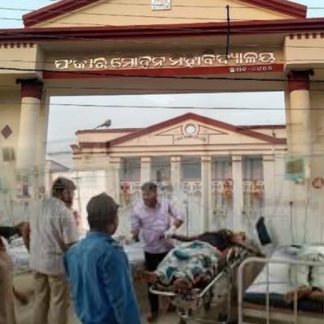 ଏମ୍‌ସ ପୀଡ଼ିତାଙ୍କ  ଜଟିଳ ସ୍ୱାସ୍ଥ୍ୟବସ୍ତା ସମୟରେ ଏପରି ରାଜନୀତିକ ବୟାନବାଜି ଅଶୋଭନୀୟ l