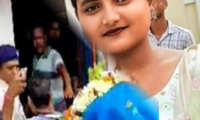 ସୌମ୍ୟାଙ୍କୁ ଶେଷ ଶ୍ରଦ୍ଧାଞ୍ଜଳି ଦେଇଛି ପୁରା ଗାଁ । ପଳିସିଆ ଗାଁ ମଣାଶୀରେ ହୋଇଛି ଶେଷକୃତ୍ୟ । ସୌମ୍ୟାଙ୍କୁ ଶେଷ ଶ୍ରଦ୍ଧାଞ୍ଜଳି ଦେଇଛି ପୁରା ଗାଁ । ପଳିସିଆ ଗାଁ ମଣାଶୀରେ ହୋଇଛି ଶେଷକୃତ୍ୟ ।