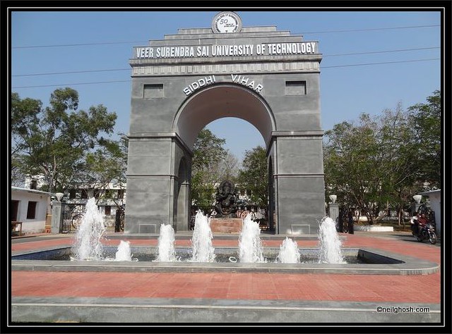 ବୁର୍ଲା ବୀର ସୁନ୍ଦେର ସାଇ ୟୁନିଭେର୍ସିଟି ରେ ଲାଗୁ ହେଲା ୟୁନିଫର୍ମ ବା ଡ୍ରେସ କୋଡ୍। ବୁର୍ଲା ବୀର ସୁନ୍ଦେର ସାଇ ୟୁନିଭେର୍ସିଟି ରେ ଲାଗୁ ହେଲା ୟୁନିଫର୍ମ ବା ଡ୍ରେସ କୋଡ୍।